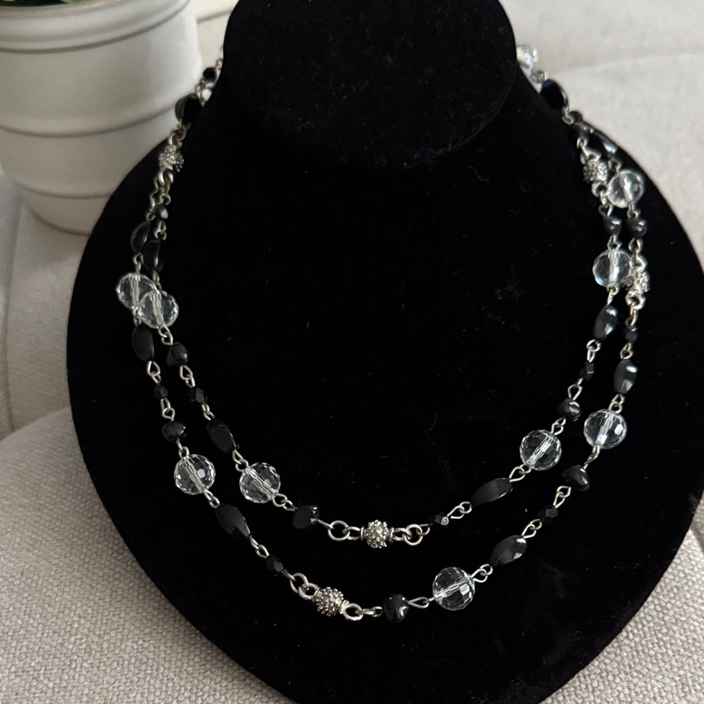 Elegant Black and Silver Necklace